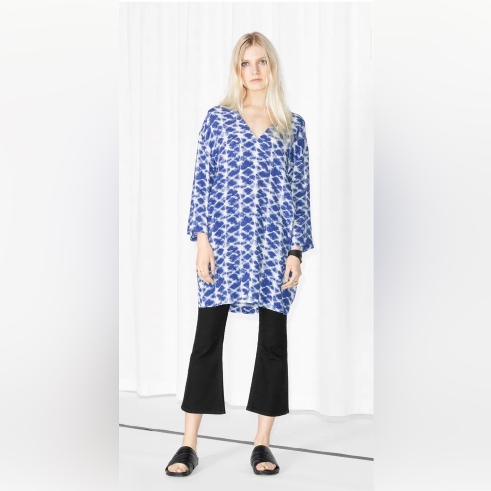 & Other Stories Knee Length V Neck Blue White Tie Dye Dress Size‎ 4
